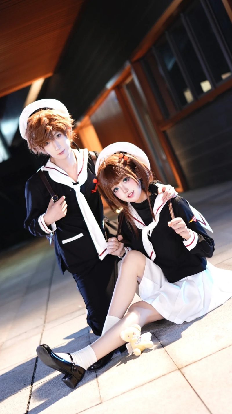 hình nền cosplay học sinh ngoài trời