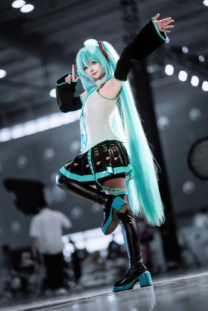 hình cosplay miku nakano siêu đẹp
