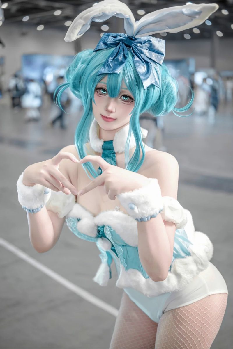 ảnh cosplay miku nakano chuẩn nhân vật