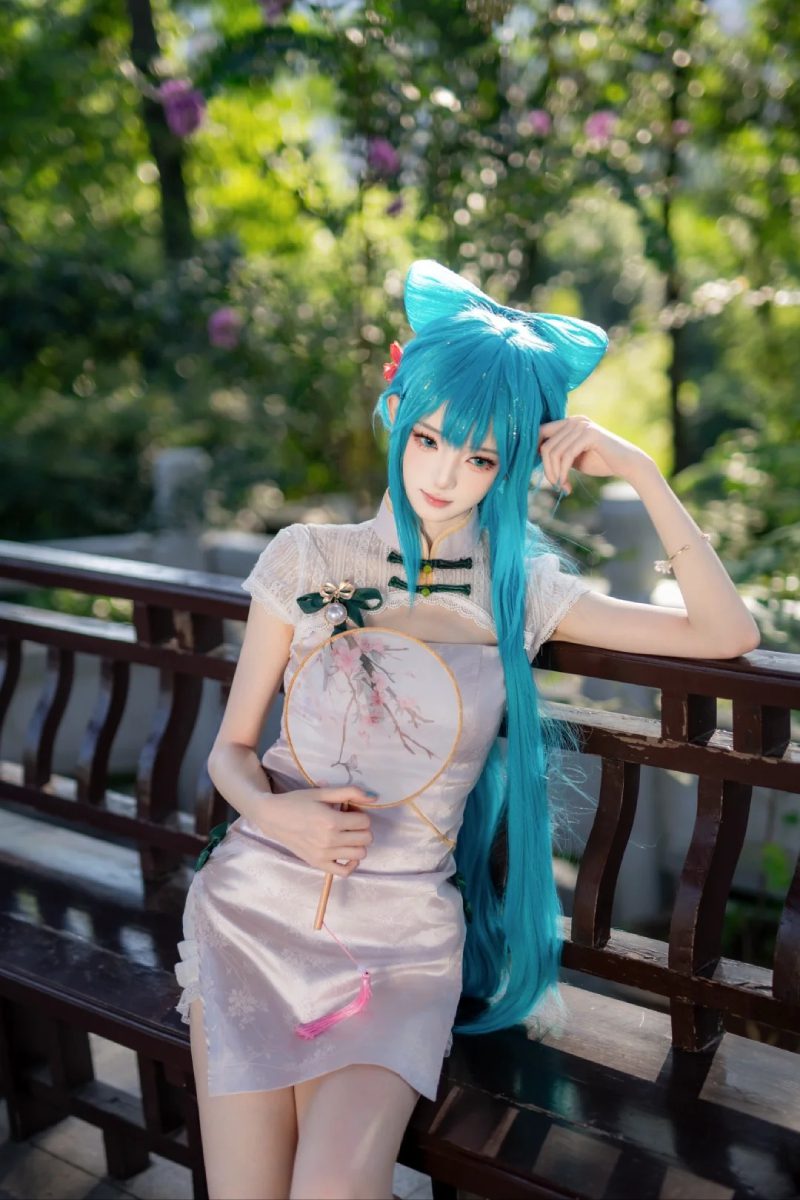 hình cosplay miku nakano hot nhất hiện nay