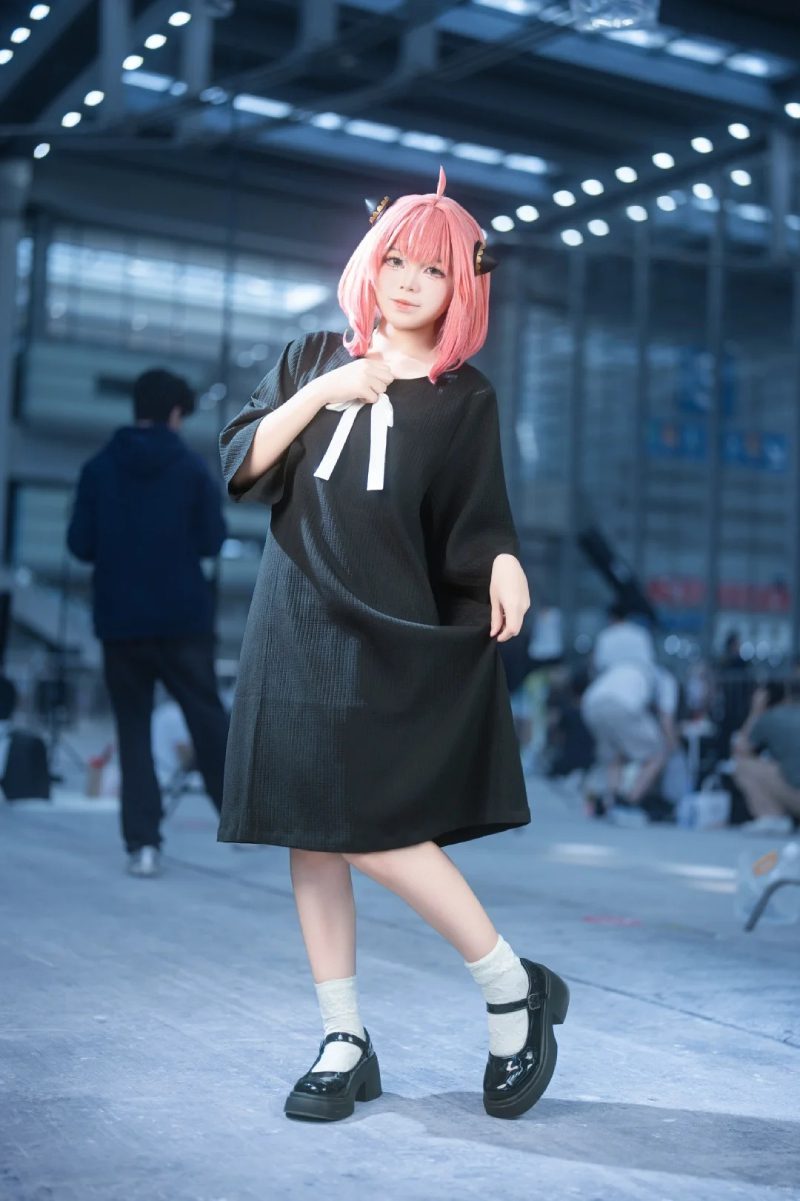 cosplay anime Anya hoàn hảo