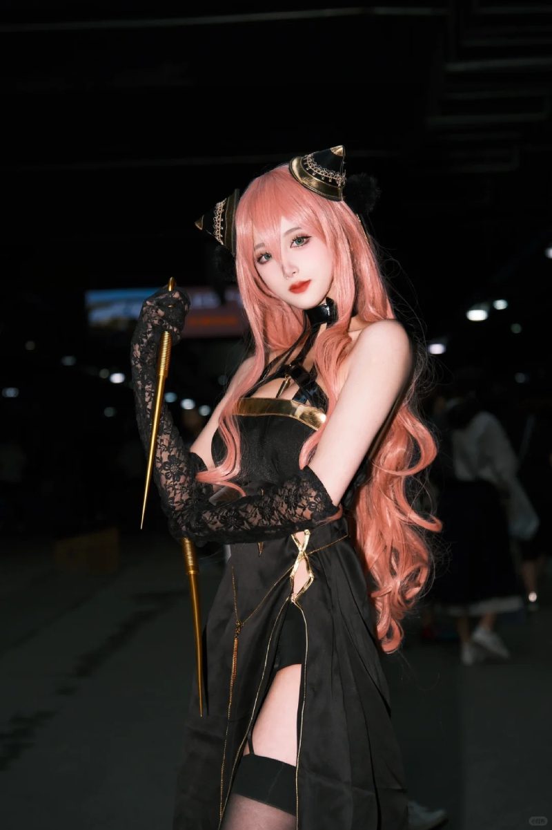cosplay Anya tuyệt đẹp cho fan