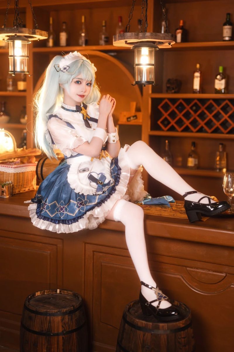 cosplay hầu gái quyến rũ