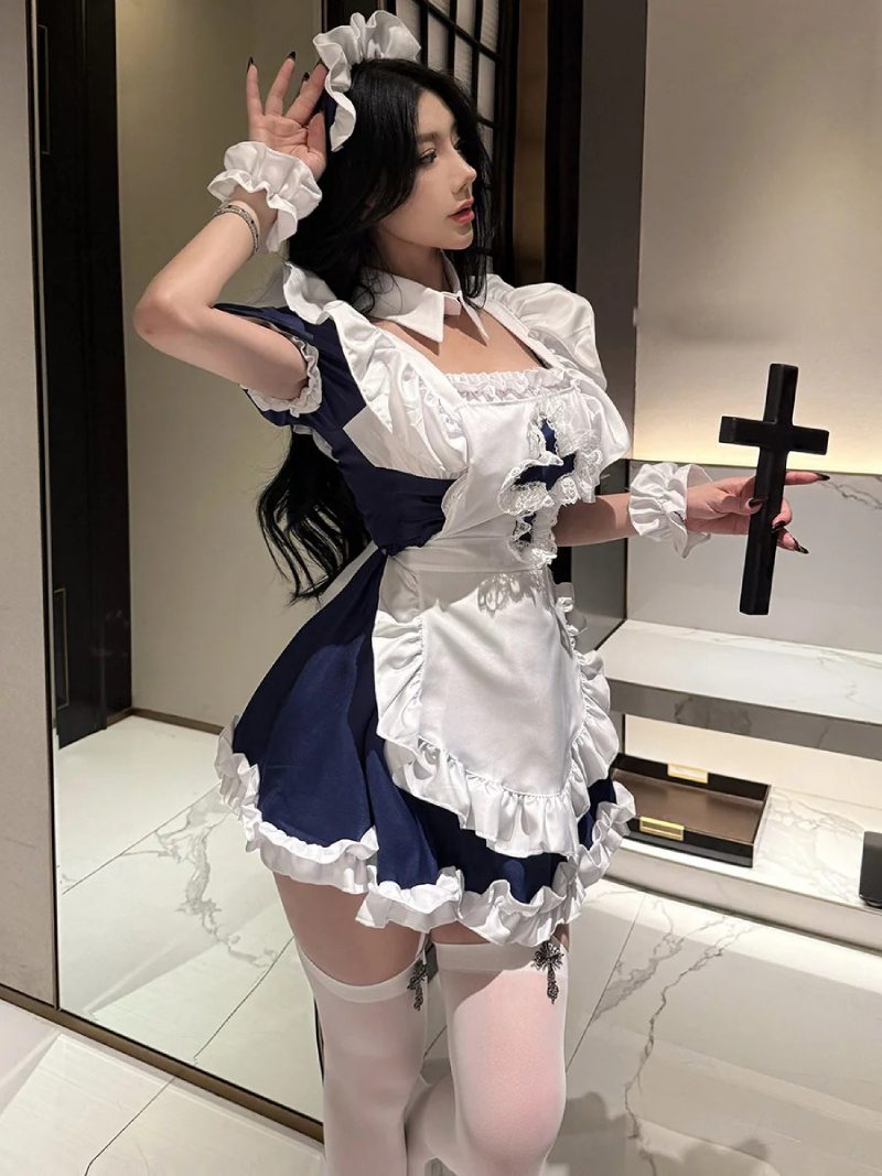 cosplay hầu gái hội chợ anime