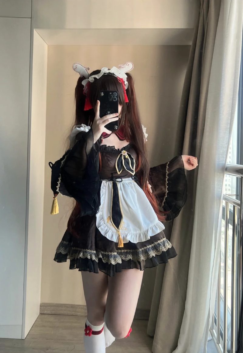 cosplay hầu gái truyền thống