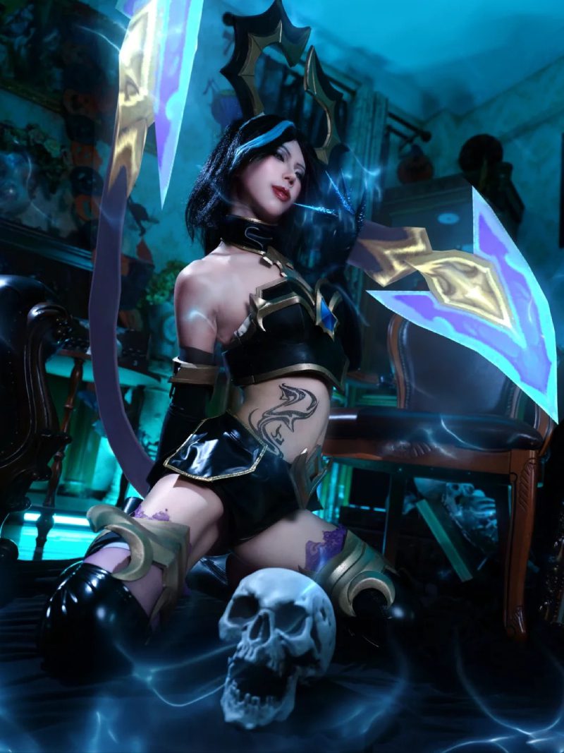 cosplay liên quân với vũ khí