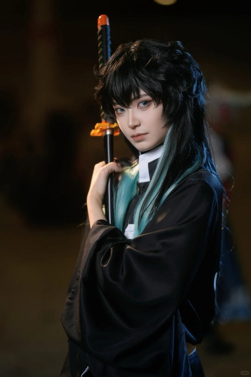 chi tiết cosplay muichiro
