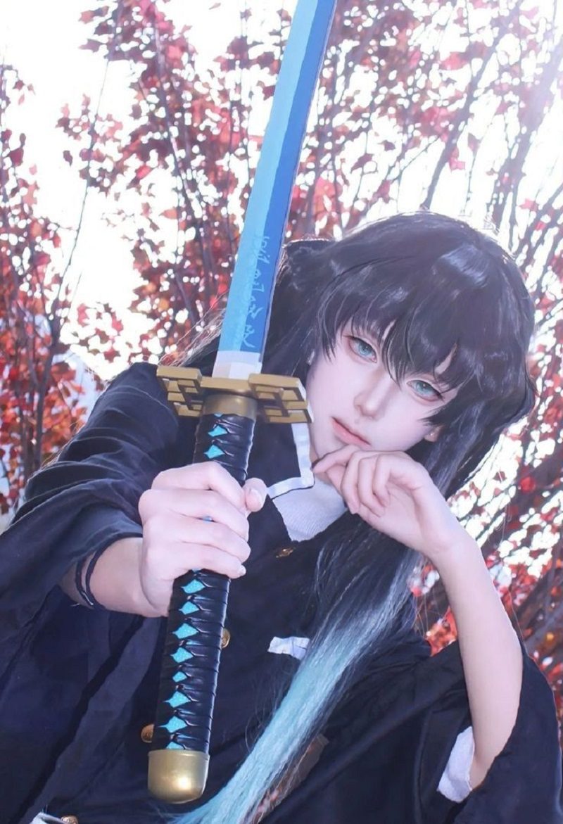 cosplay muichiro mang kiếm