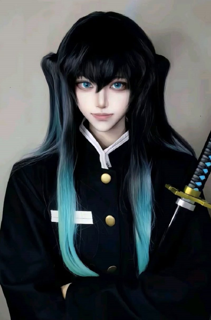 ảnh cosplay muichiro với trang phục