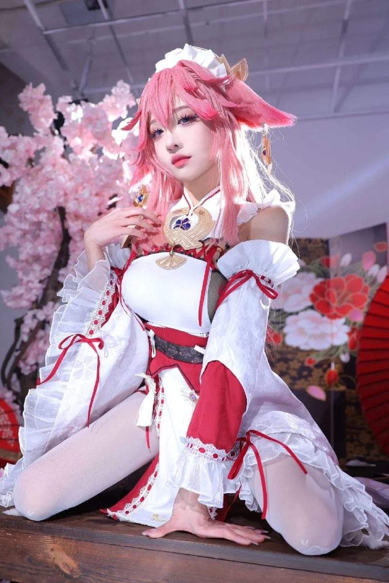 cosplay yae miko sang chảnh đầy khí chất