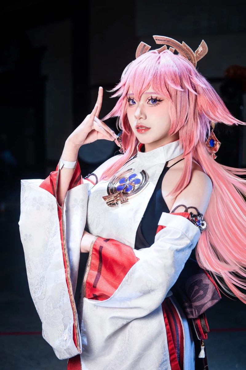 cosplay yae miko genshin
