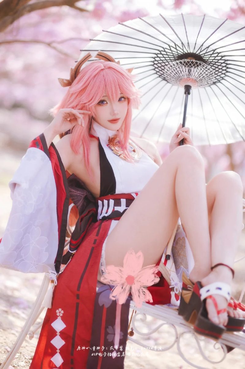 cosplay yae miko genshin sexy