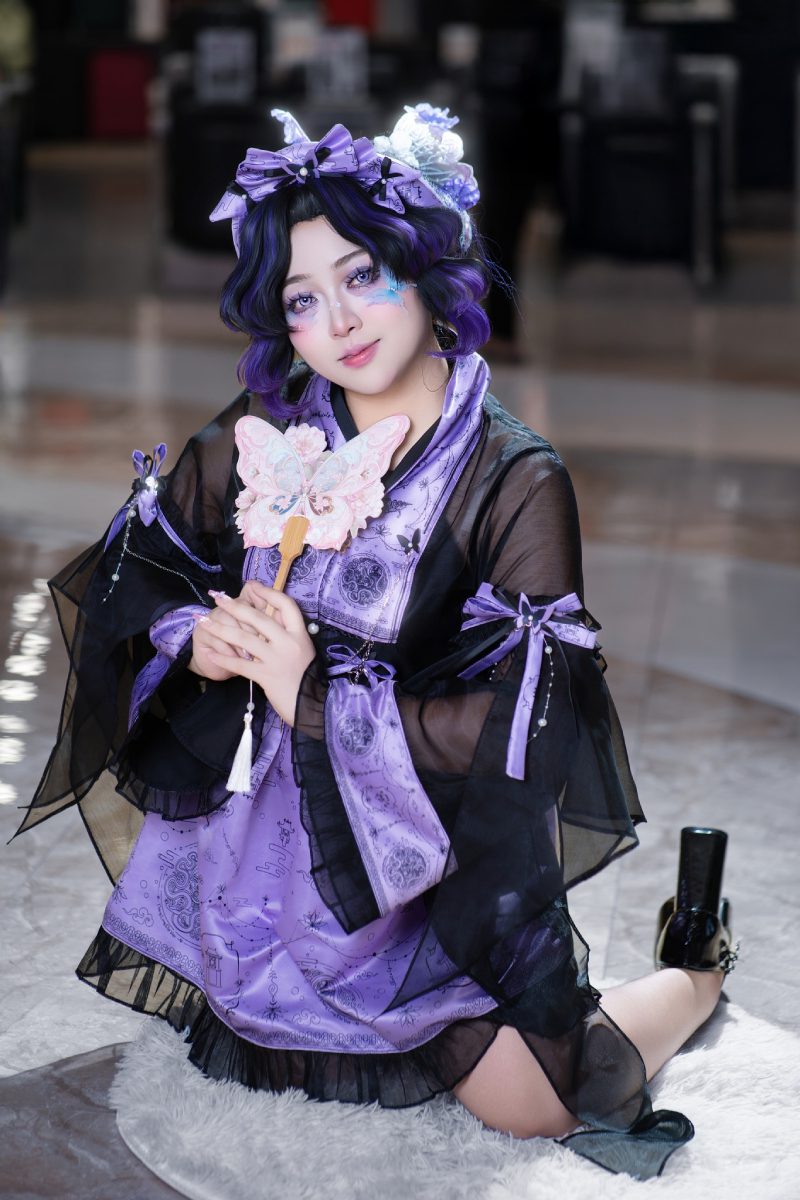 gái cosplay anime nhân vật yêu thích