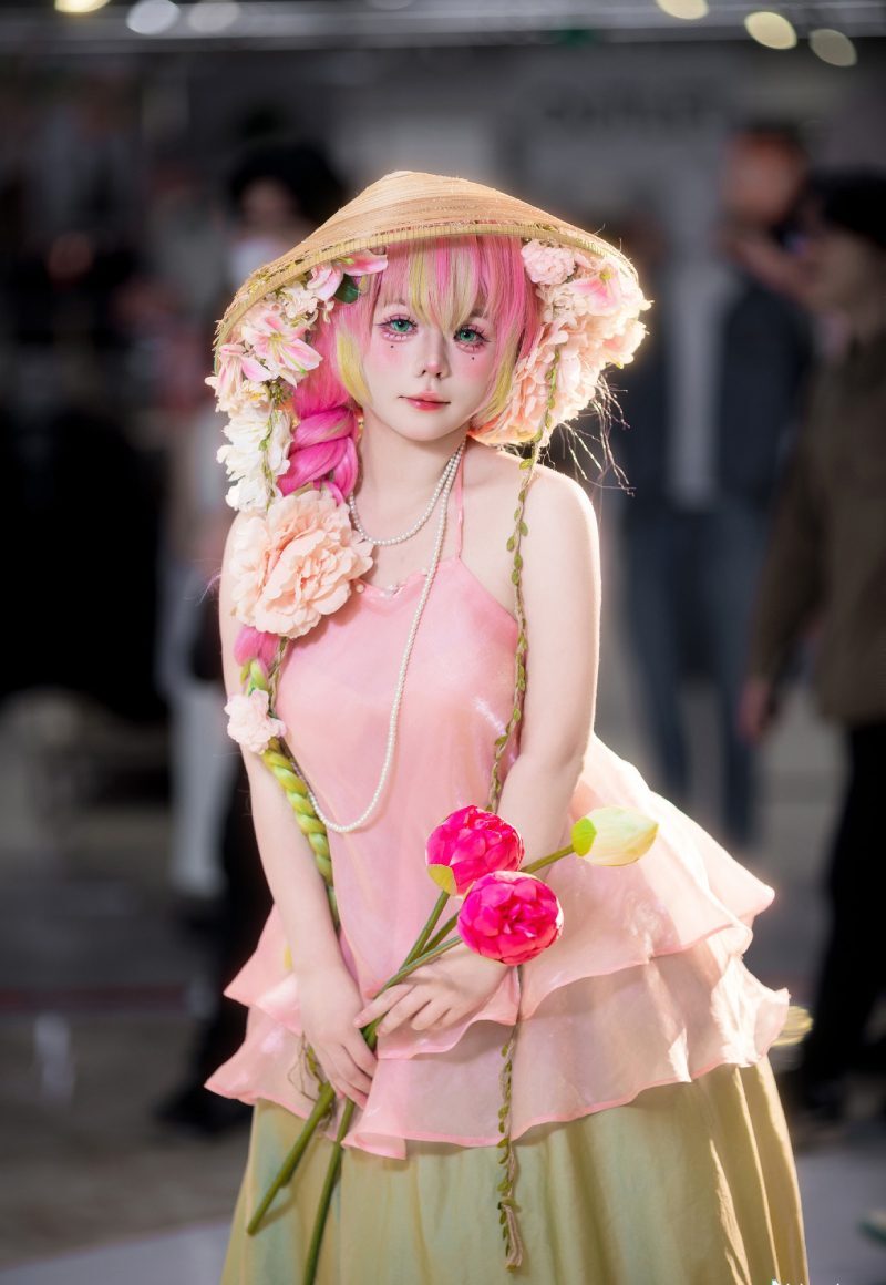 gái cosplay nhân vật anime