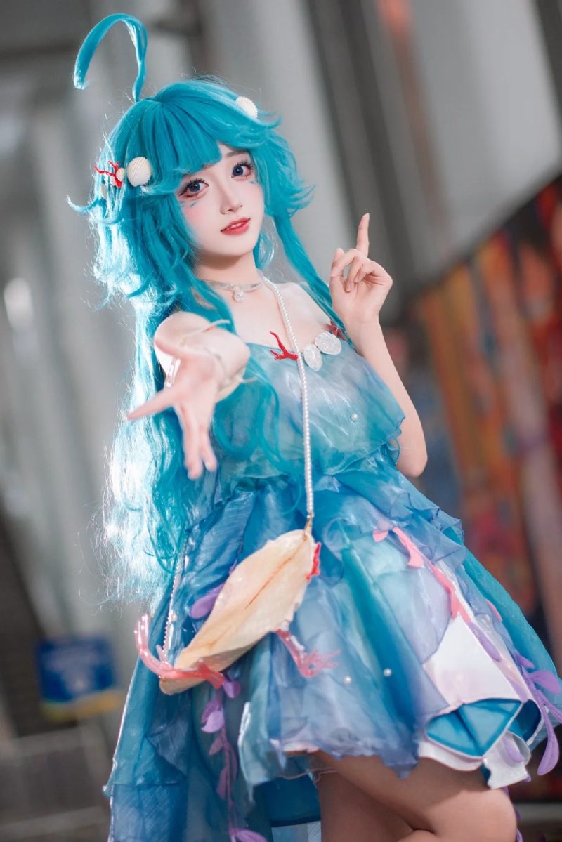 gái xinh cosplay bổ mắt