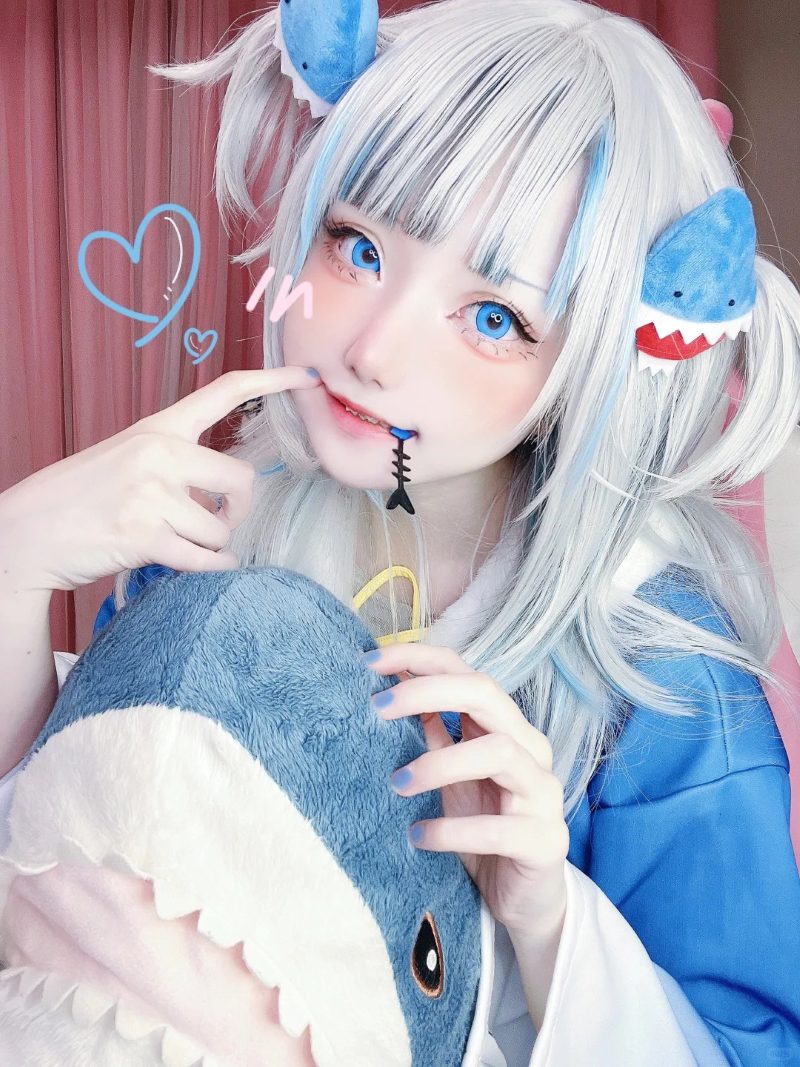 Yaoyaoqwq cosplay Gawr Gura ngọt ngào