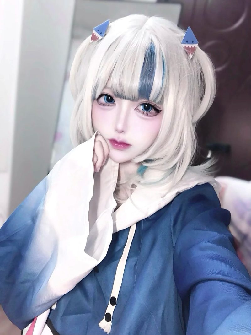 Yaoyaoqwq Gawr Gura cosplay dễ thương nhất 