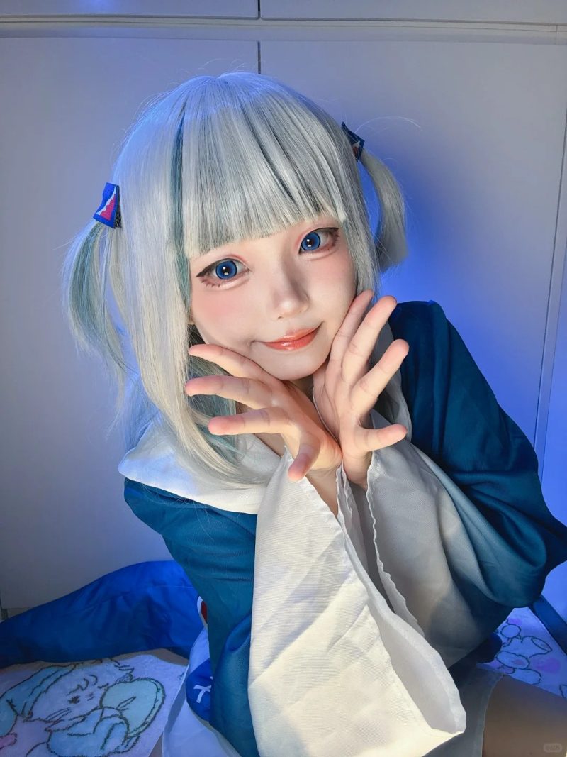 Cosplay Gawr Gura siêu đẹp của Yaoyaoqwq