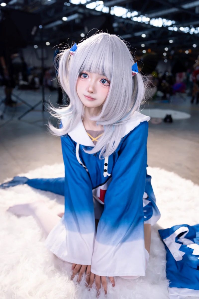 Ảnh cosplay Yaoyaoqwq Gawr Gura dễ thương