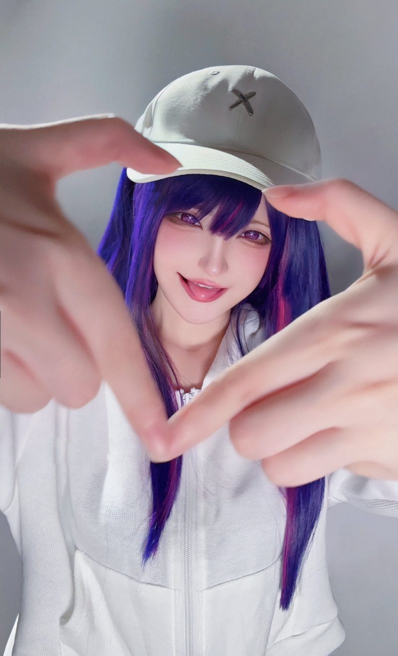 Ai Hoshino cosplay thần thái đỉnh cao