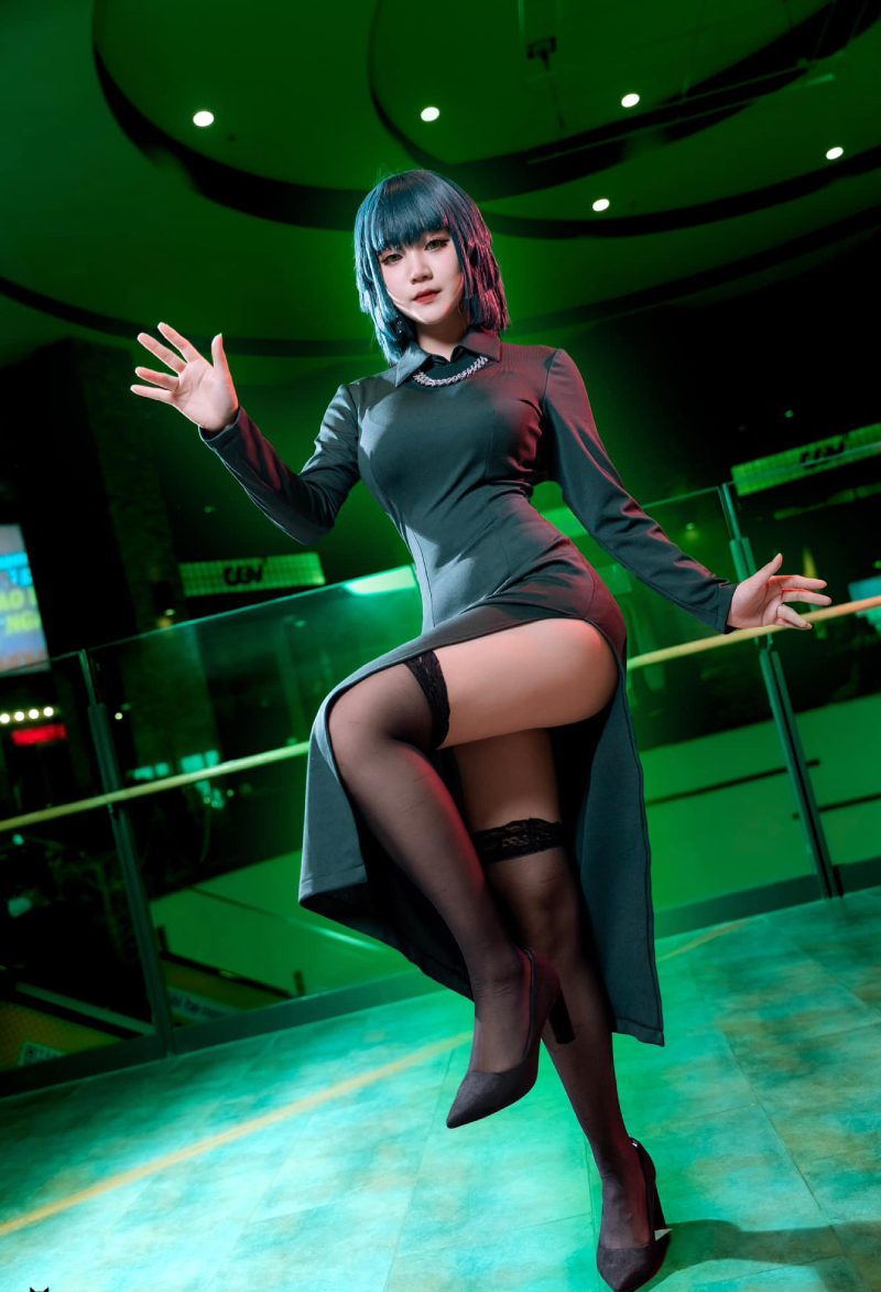 bộ ảnh fubuki cosplay quyến rũ và lạnh lùng