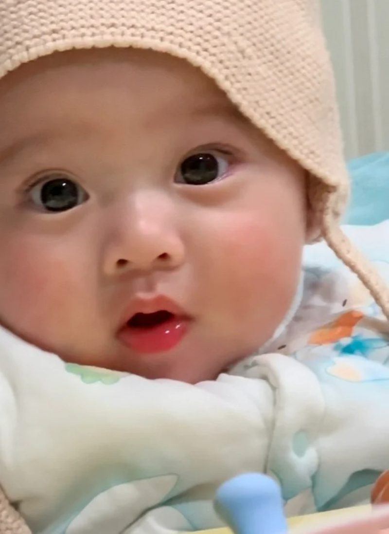 ảnh bé trai đáng yêu 4