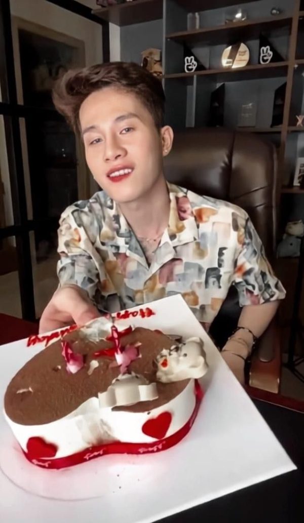 ảnh chúc mừng sinh nhật bá đạo​ 21