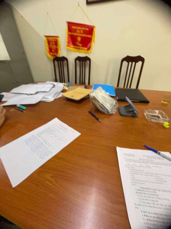 ảnh công an bắt xe 10