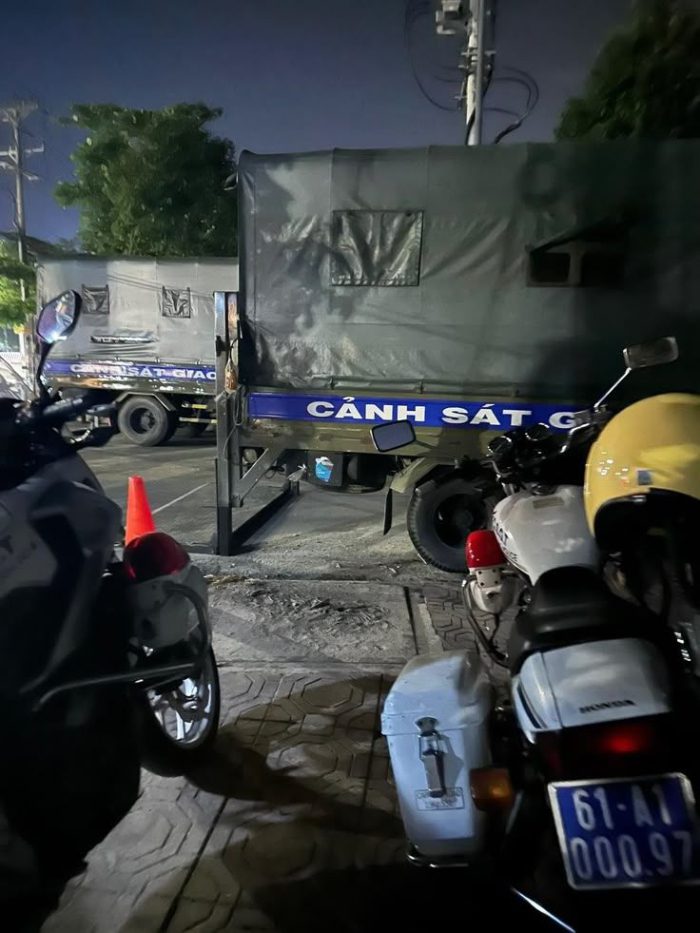 ảnh công an bắt xe 16