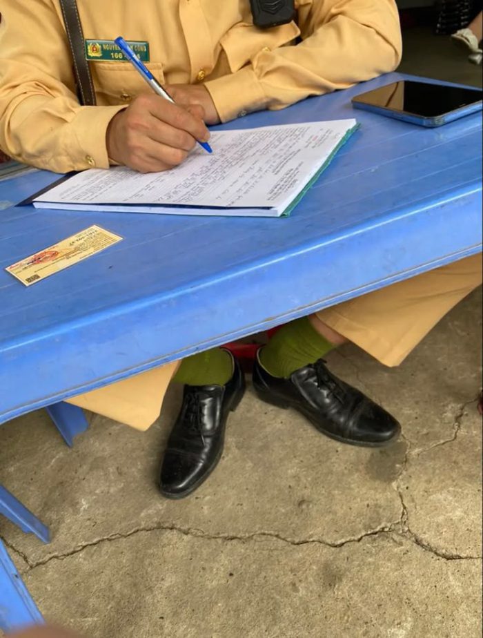 ảnh công an bắt xe 21