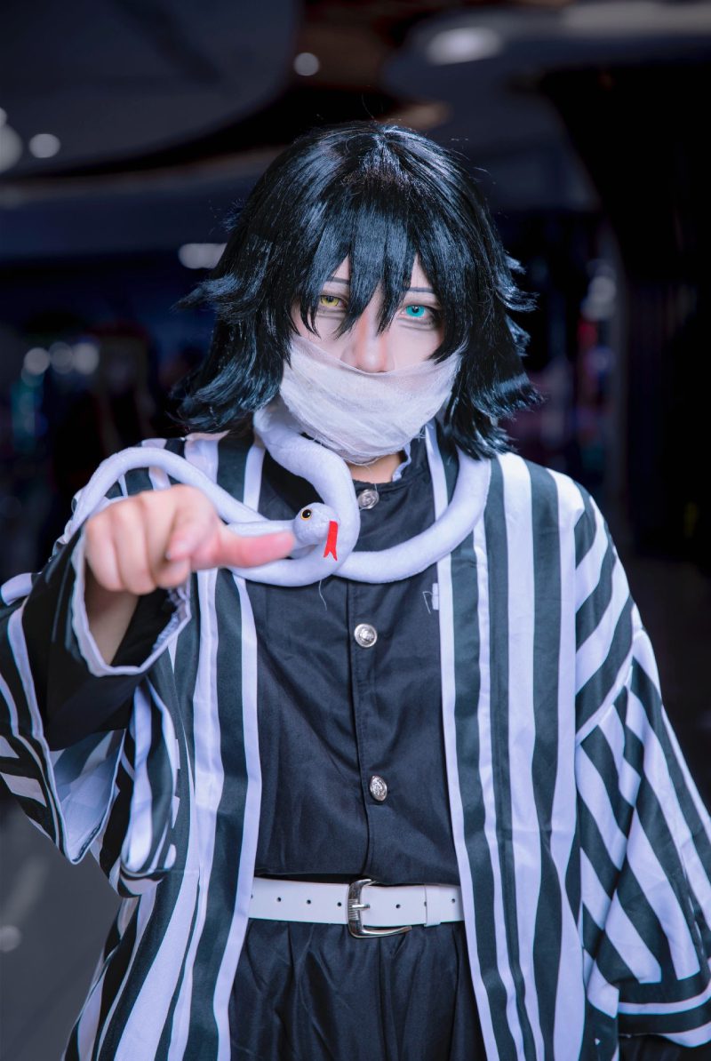 obanai cosplay anime version