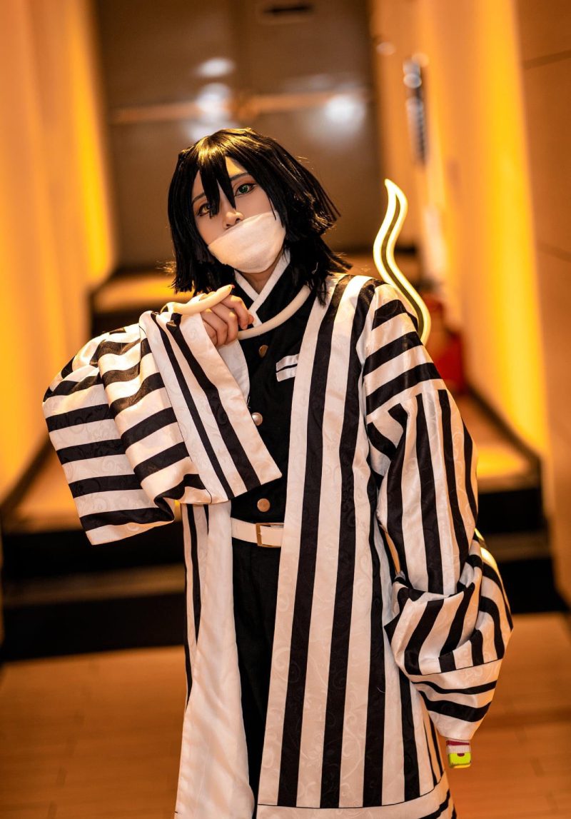 obanai cosplay tóc đen che mặt