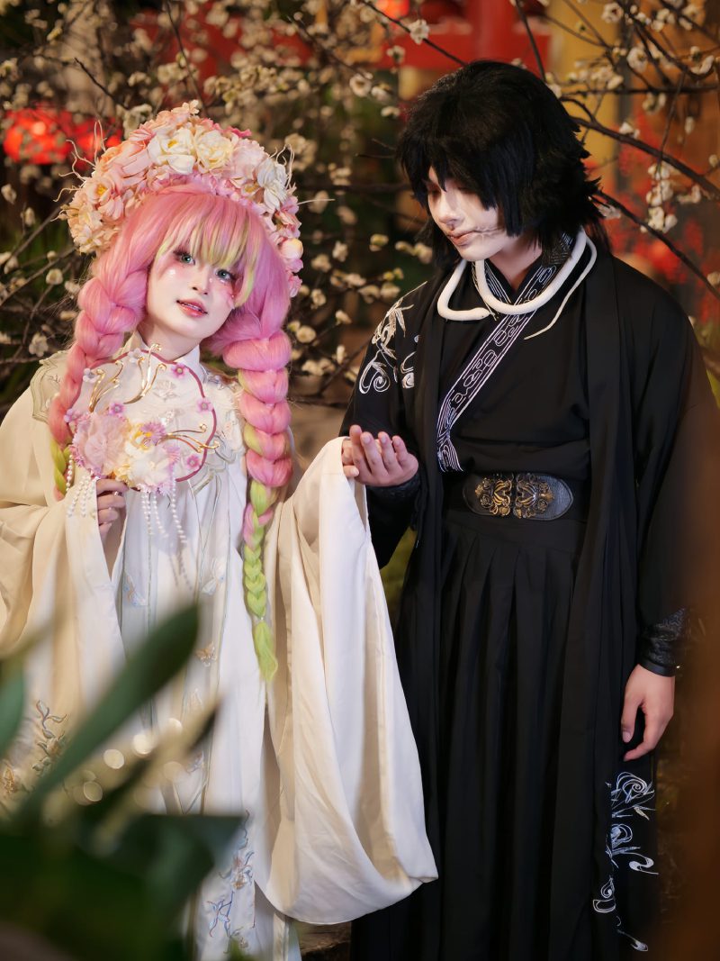 cosplay obanai và mitsuri