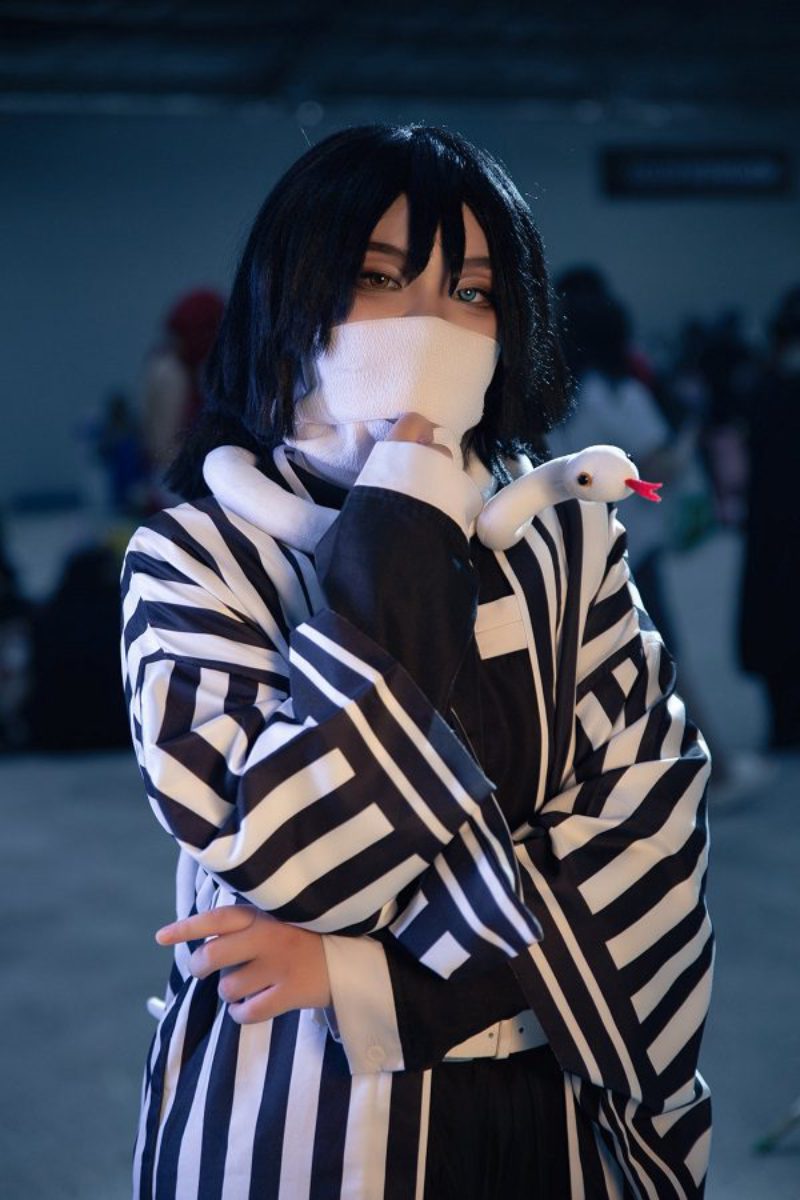 obanai cosplay thần thái chuẩn anime
