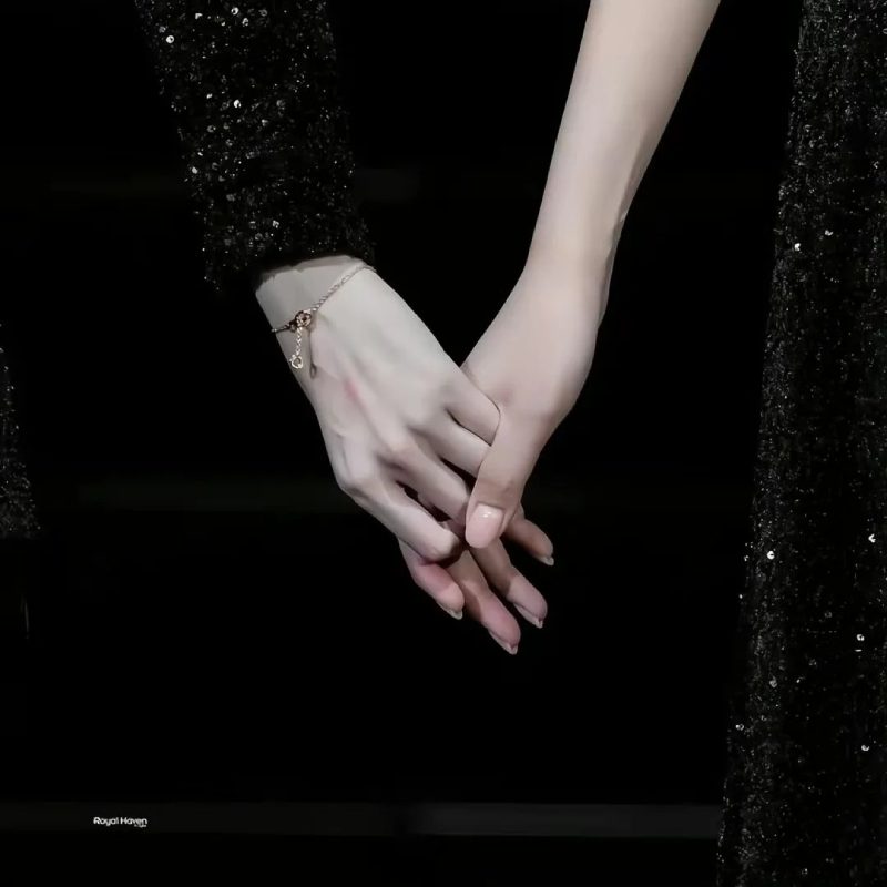 anh-nam-tay-nguoi-yeu-1