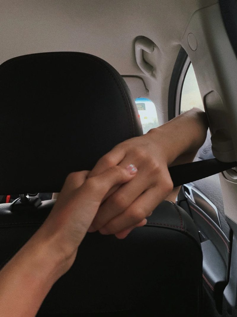 ảnh nắm tay người yêu 26