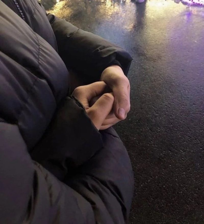 ảnh nắm tay người yêu 5