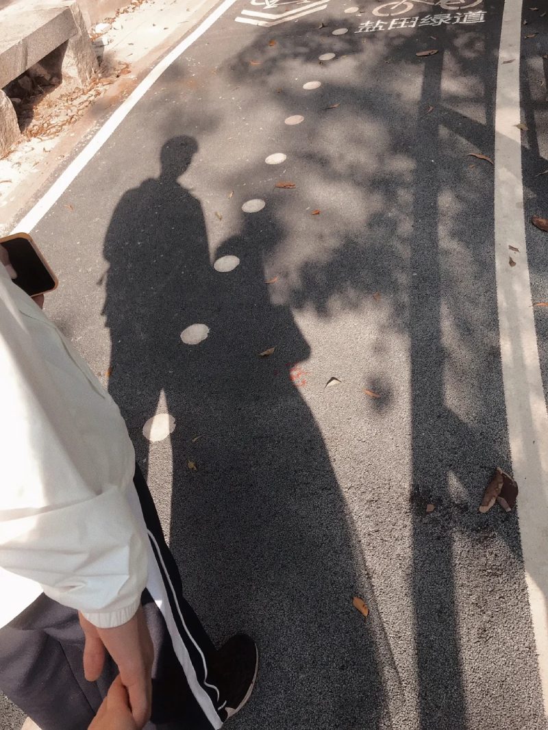 ảnh nắm tay người yêu 7 