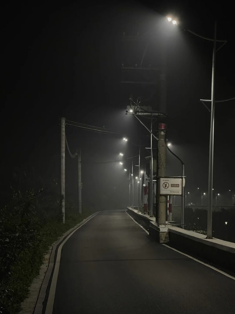 ảnh thành phố về đêm​ 23