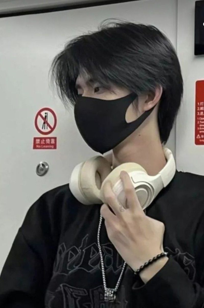 ảnh trai đẹp trung quốc che mặt 17