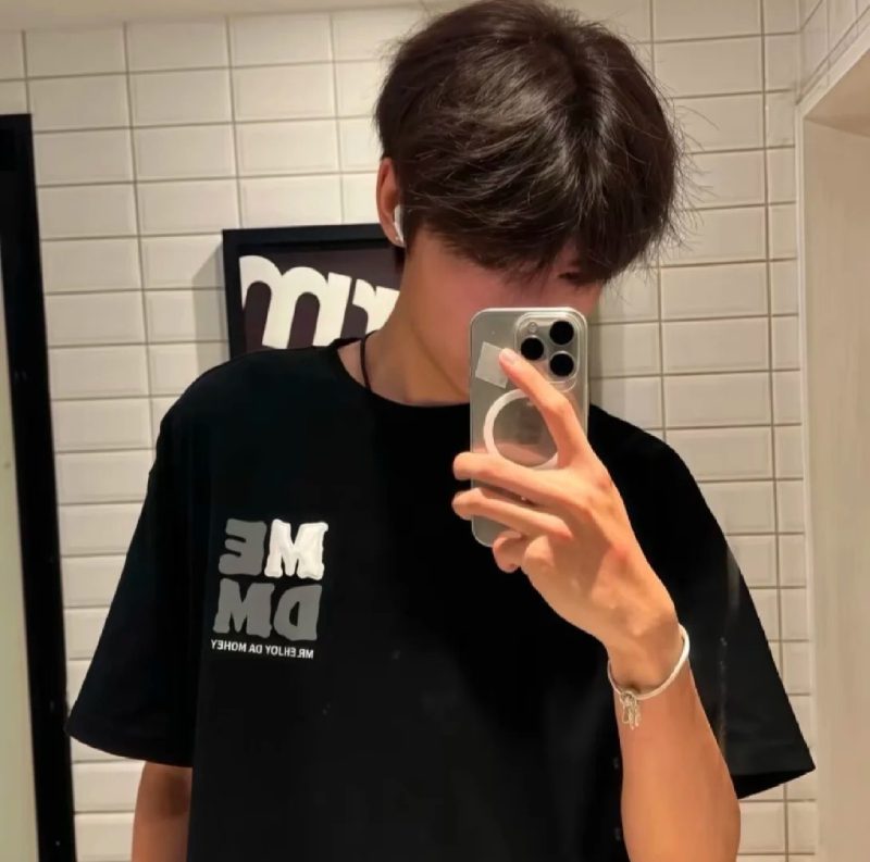 ảnh trai đẹp trung quốc che mặt 30