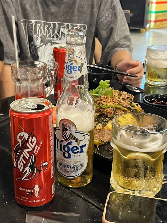 ảnh uống bia​ 13