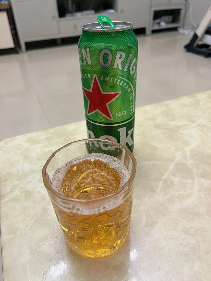 ảnh uống bia​ 16