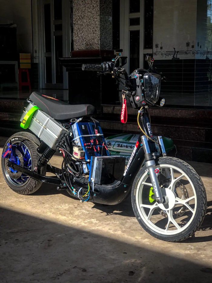 ảnh xe đạp điện độ​ 