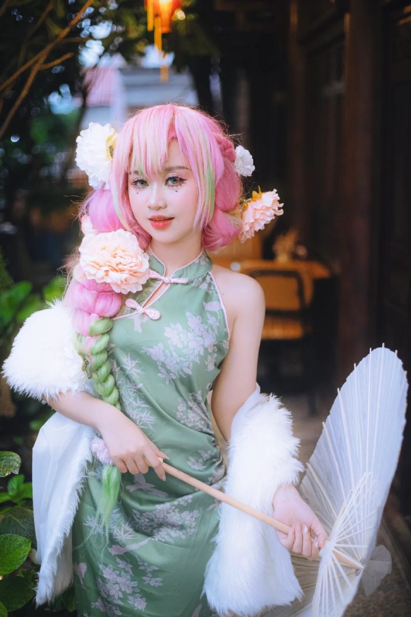 cosplay Mitsuri tạo hình chuẩn từng cm