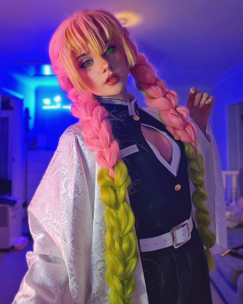 cosplay Mitsuri phong cách ngây thơ gợi cảm