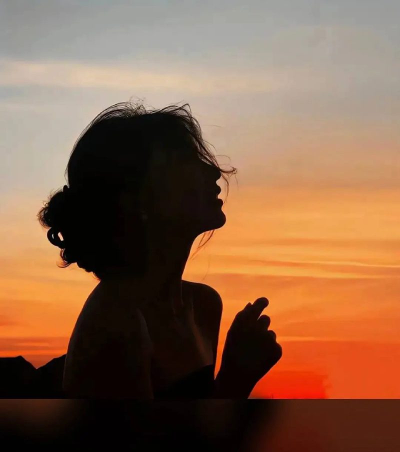 hình ảnh buồn khóc cô đơn full HD 