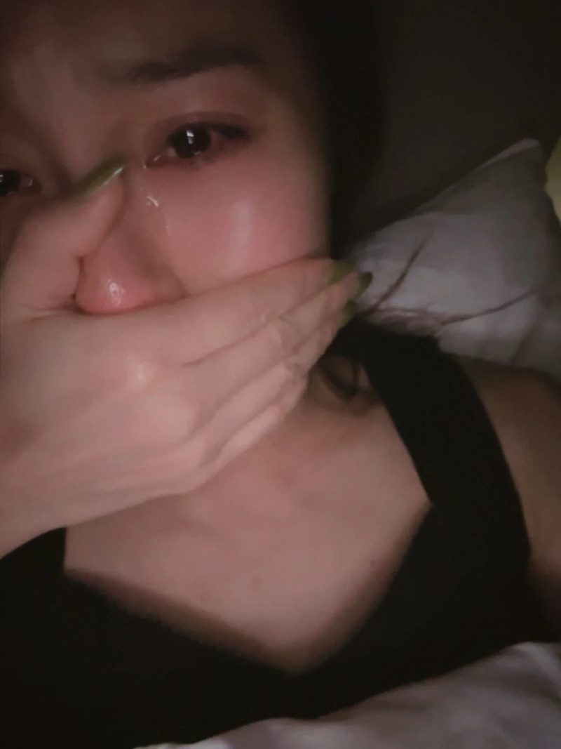 ảnh avatar buồn khóc cô đơn chất 