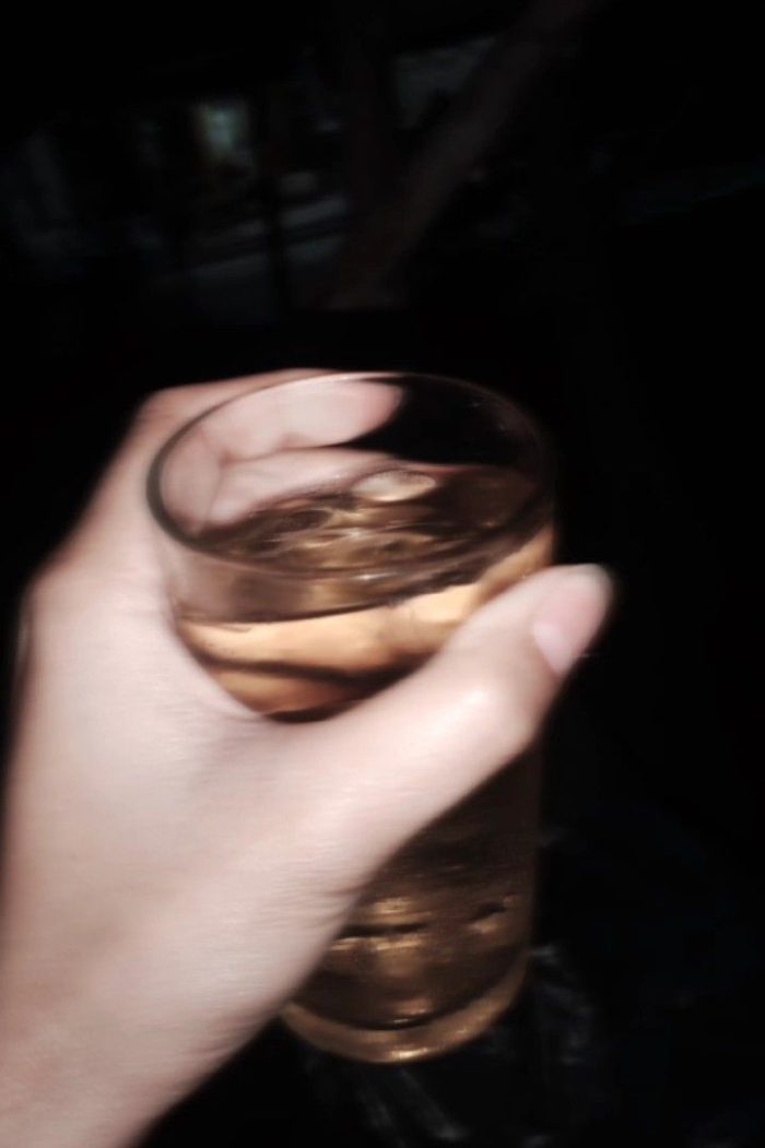 hình ảnh nhậu 1 mình 19