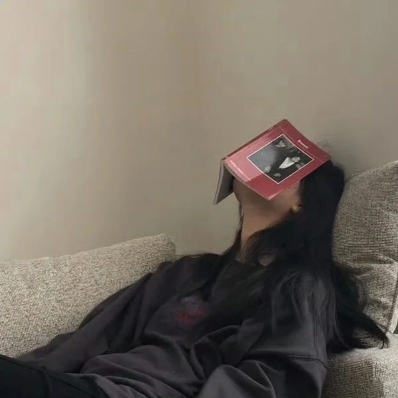 hình ảnh ốm đau mệt mỏi